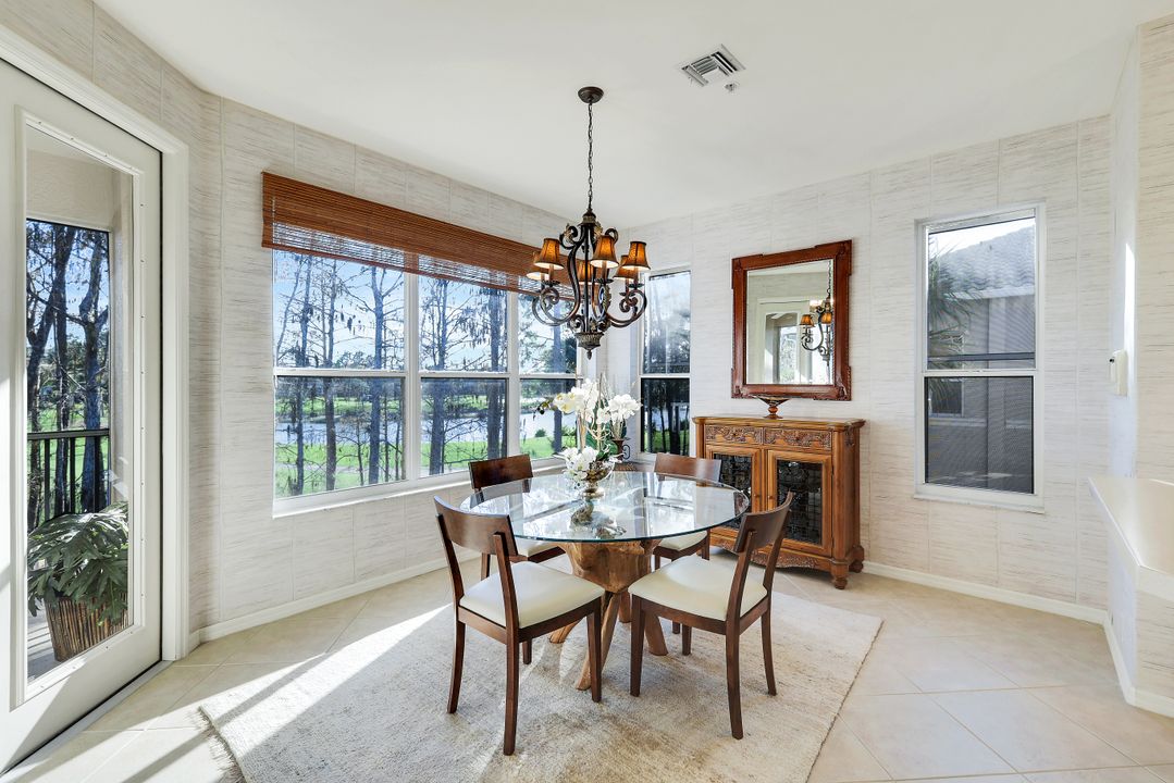 8490 Danbury Blvd #205, Naples, FL 34120