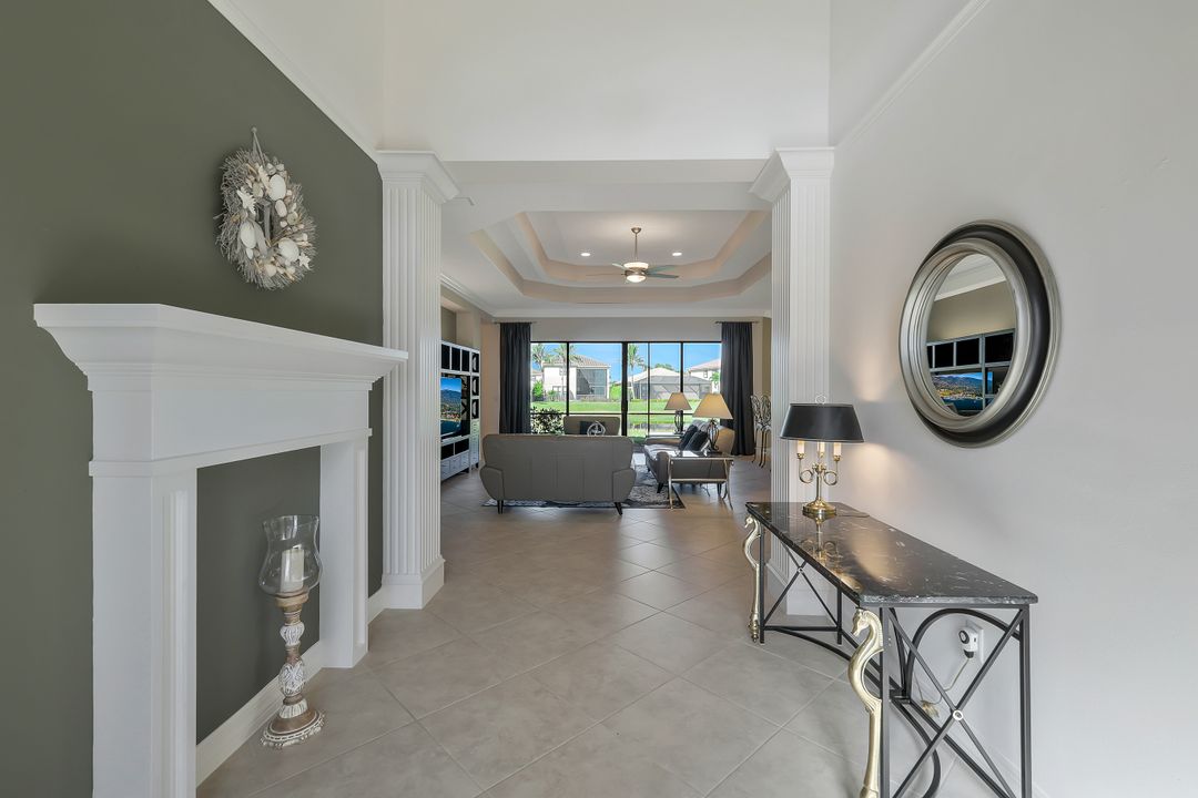 3384 Atlantic Cir, Naples, FL 34119