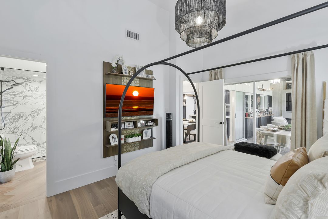 4742 West Blvd #S-8, Naples, FL 34103