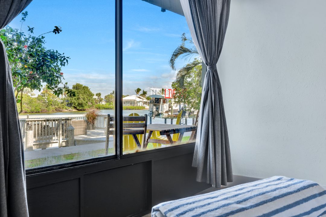 360 Capri Blvd #103, Naples, FL 34113