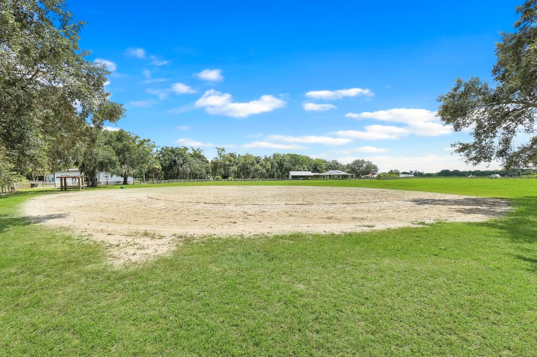 19080 Parkinson Rd, Alva, FL 33920