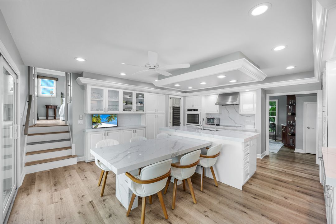 368 Germain Ave, Naples, FL 34108