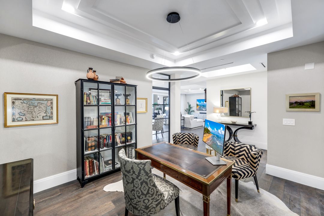 1130 3rd Ave S #405, Naples, FL 34102