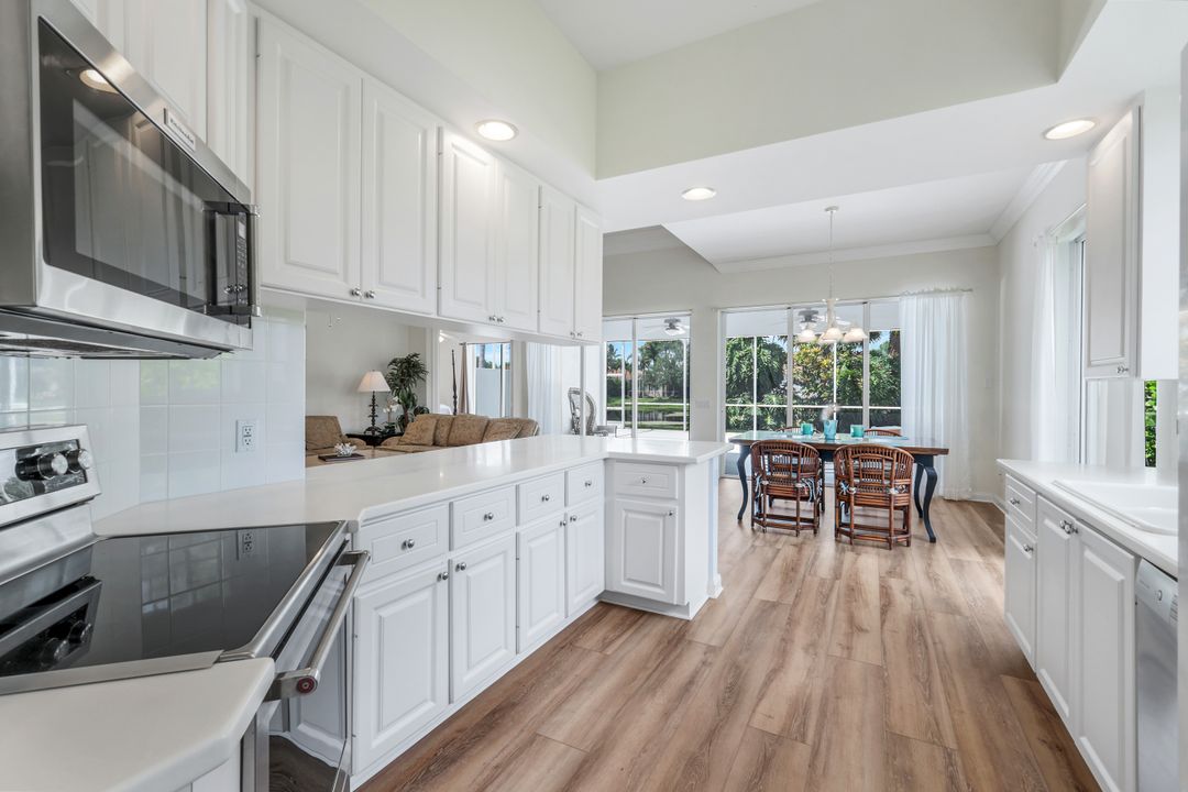 2984 Gilford Way, Naples, FL 34119