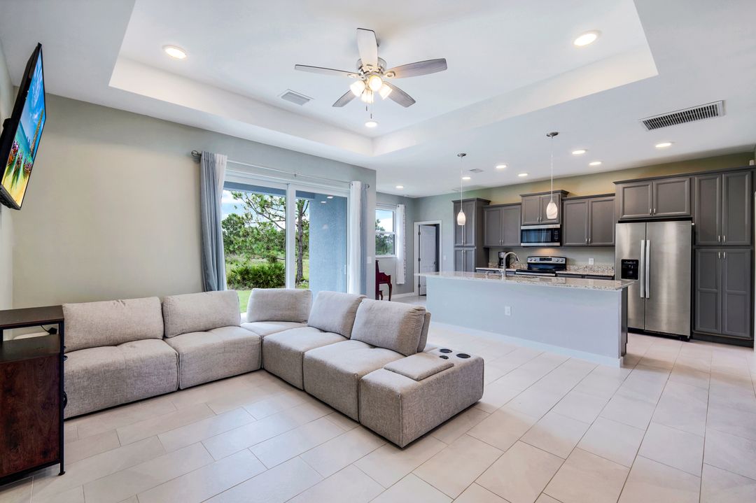 6446 40th St NE, Naples, FL 34120