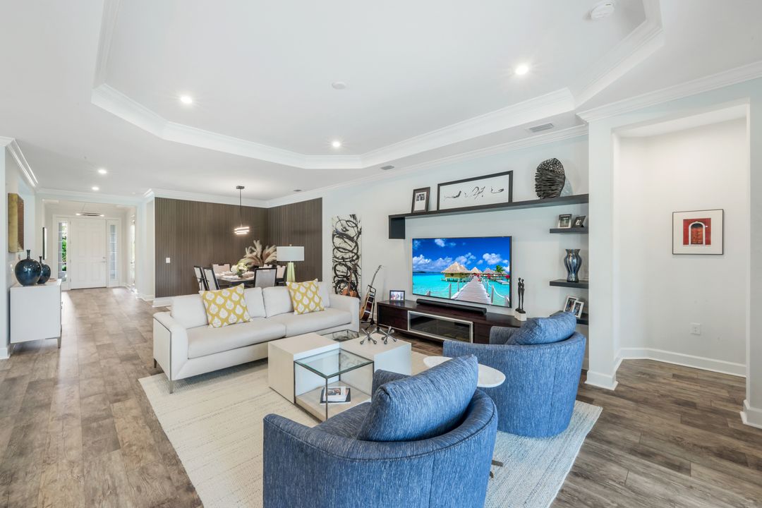 15236 Turin Dr, Naples, FL 34114