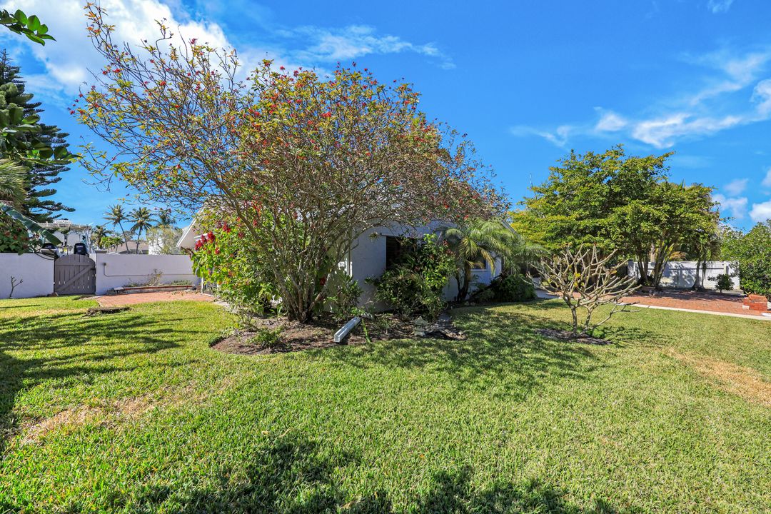 27234 Jolly Roger Ln, Bonita Springs, FL 34135