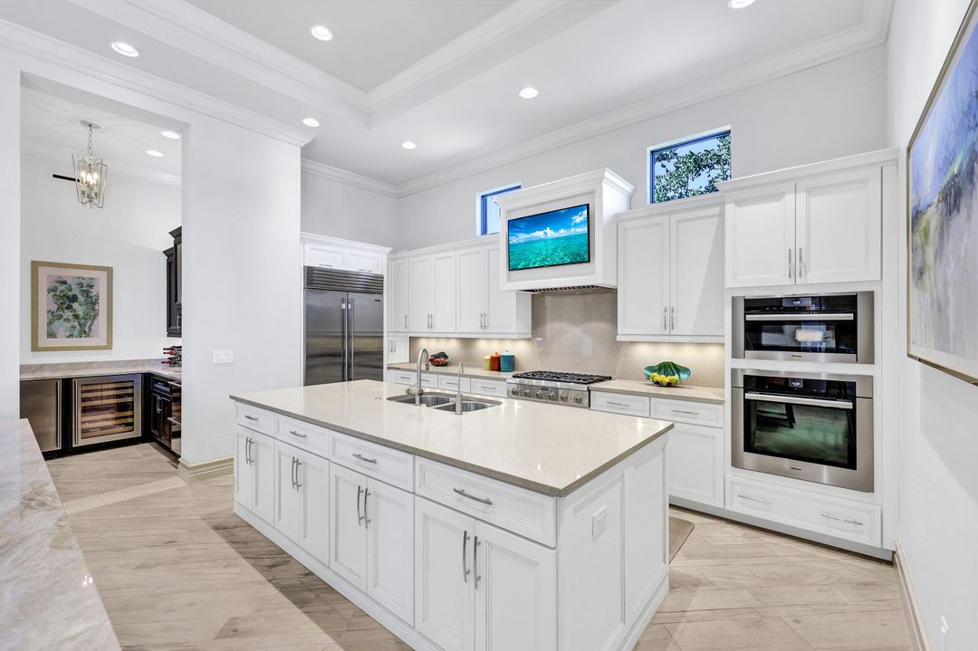 16483 Seneca Way, Naples, FL 34110