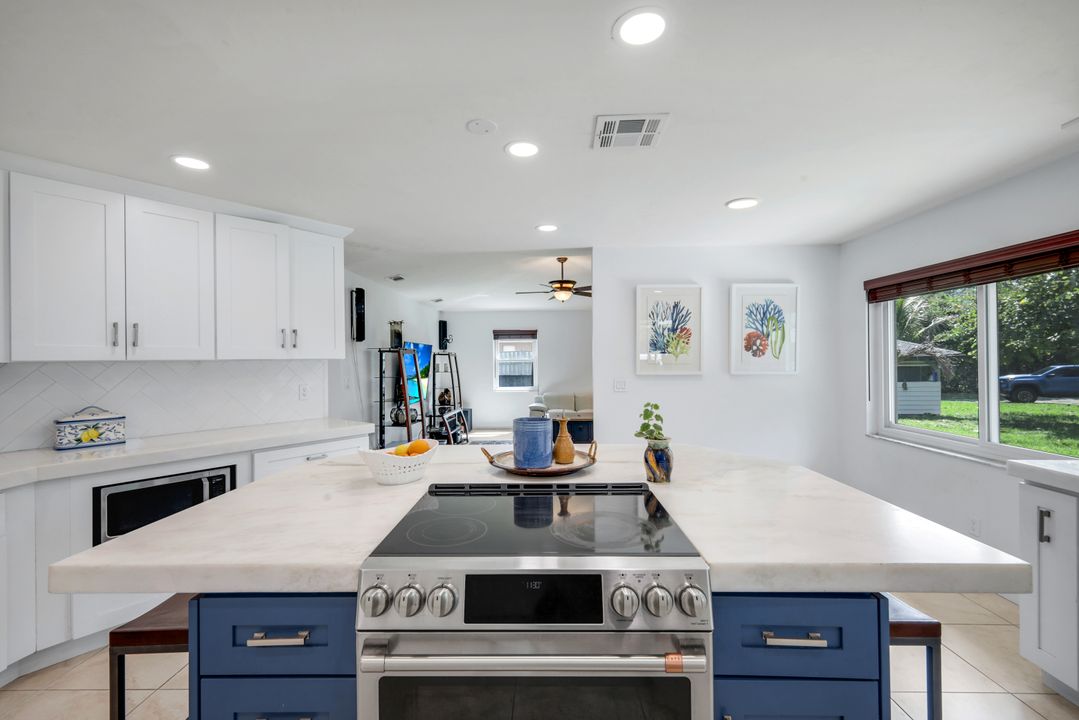 3480 19th Ave SW, Naples, FL 34117