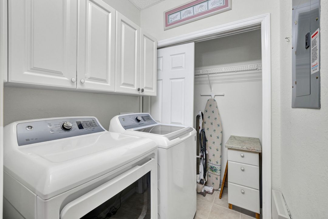 5250 Birmingham Dr #201, Naples, FL 34110