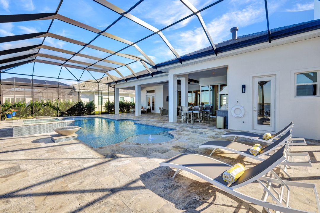 17500 Blue Sapphire Dr, Fort Myers, FL 33913