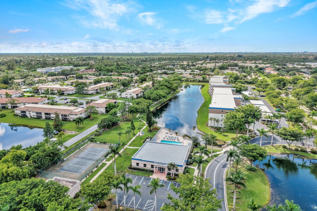 14901 Park Lake Dr #106, Fort Myers, FL 33919