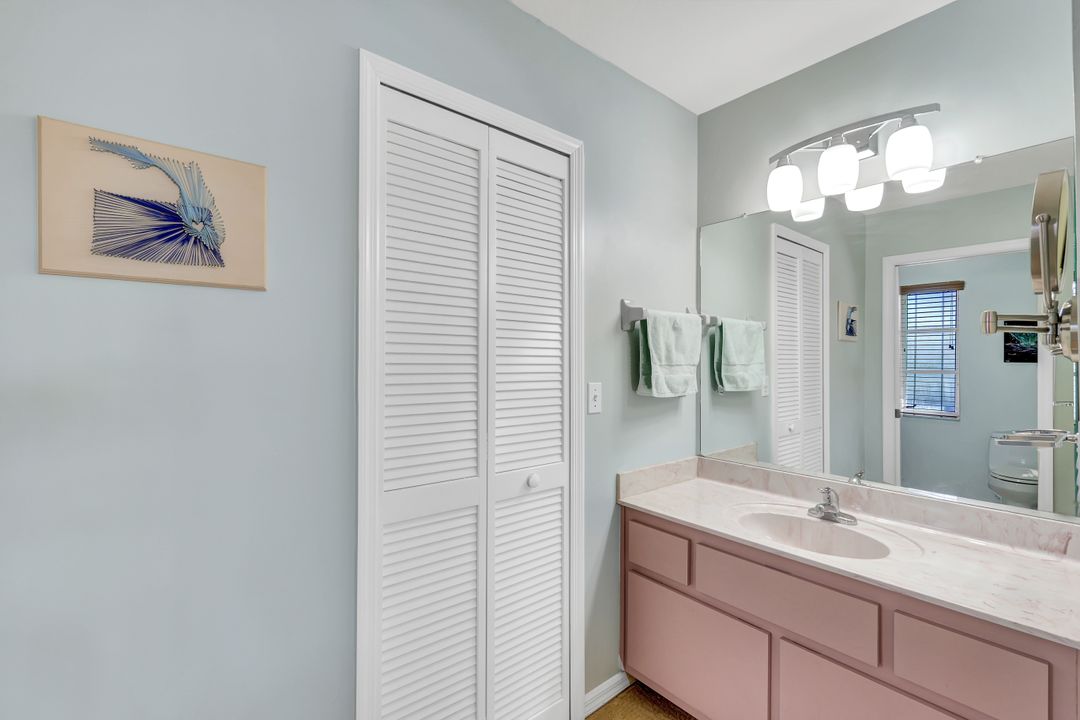 3749 SW 2nd Ave, Cape Coral, FL 33914