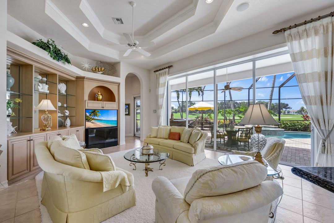 2988 St Barnabas Ct, Naples, FL 34105