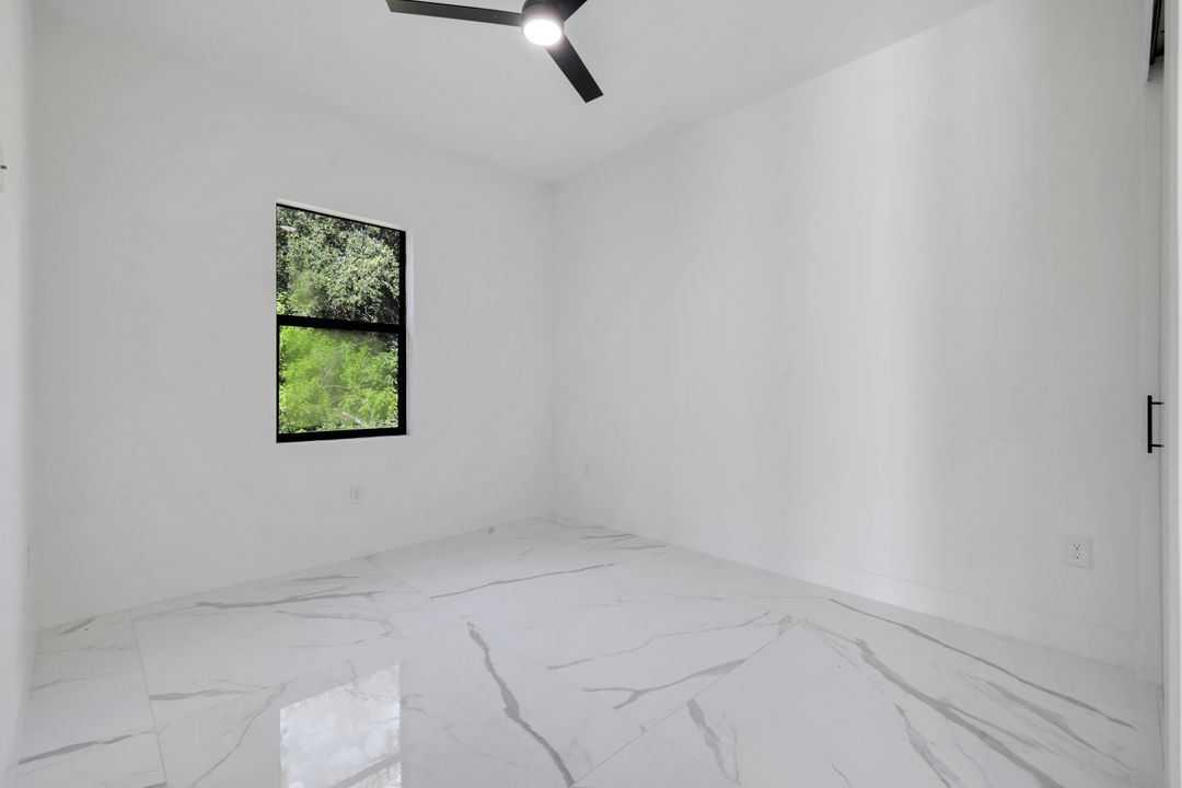 6044 Acorn Cir, LaBelle, FL 33935