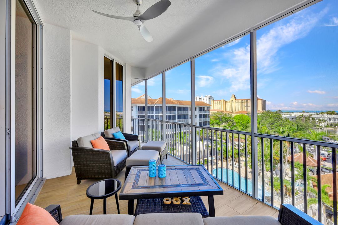 460 Launch Cir #604, Naples, FL 34108