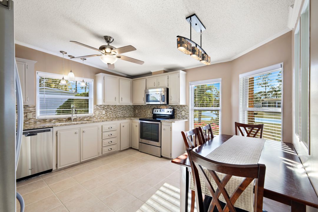 19616 Eagle Trace Ct, North Fort Myers, FL 33903