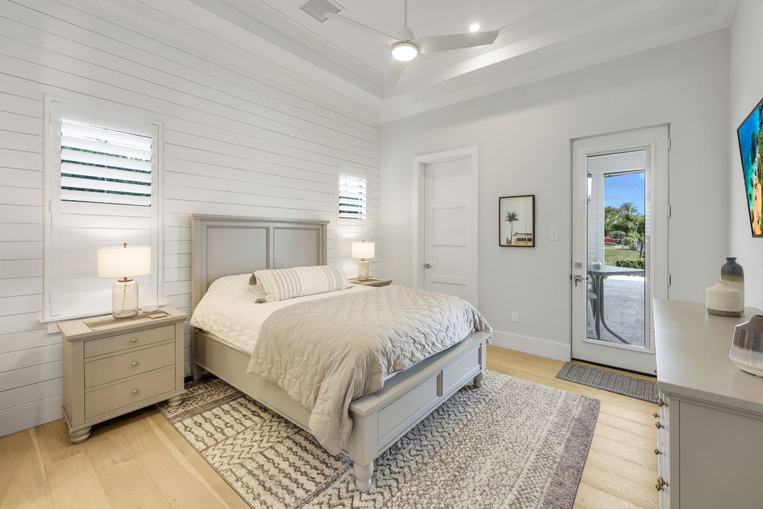 16415 Seneca Way, Naples, FL 34110