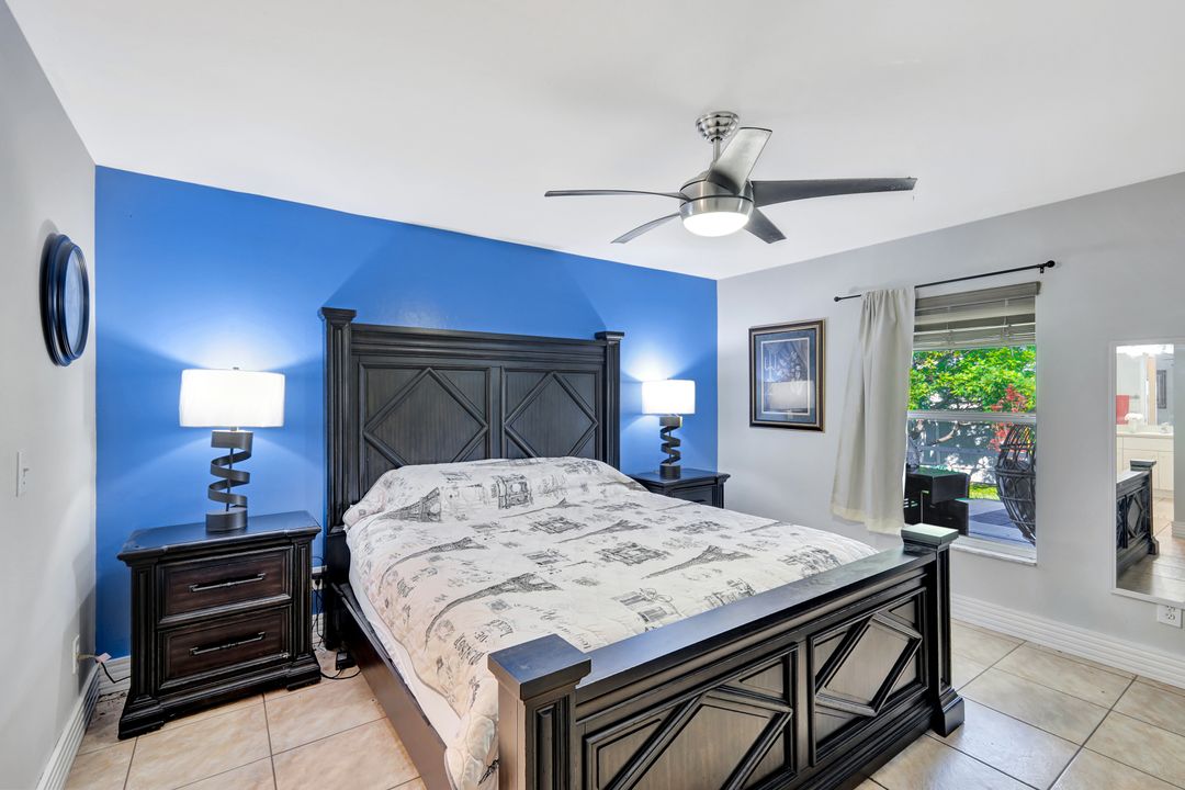 1206 NE 5th Ave, Cape Coral, FL 33909