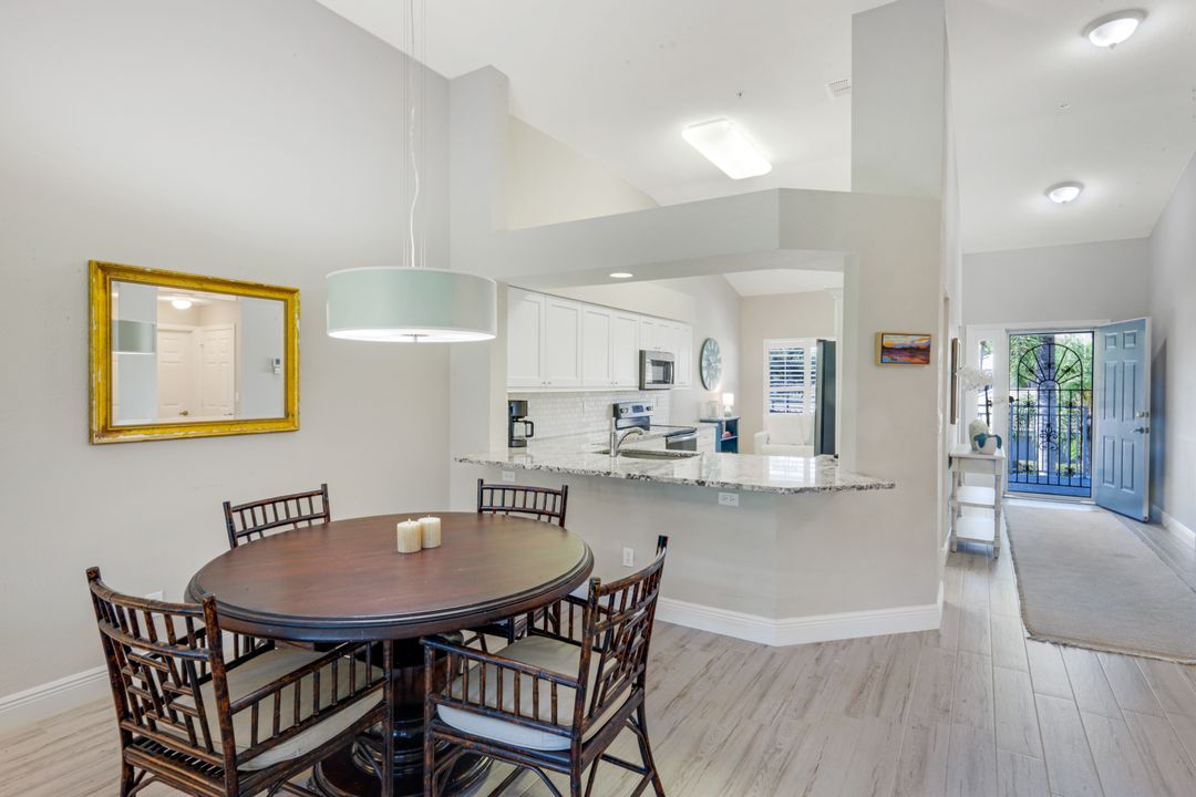 2235 Chesterbrook Ct #203, Naples, FL 34109