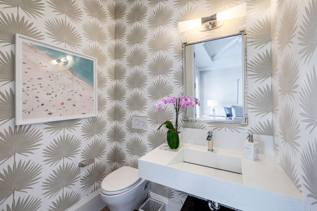 403 Neapolitan Way, Naples, FL 34103