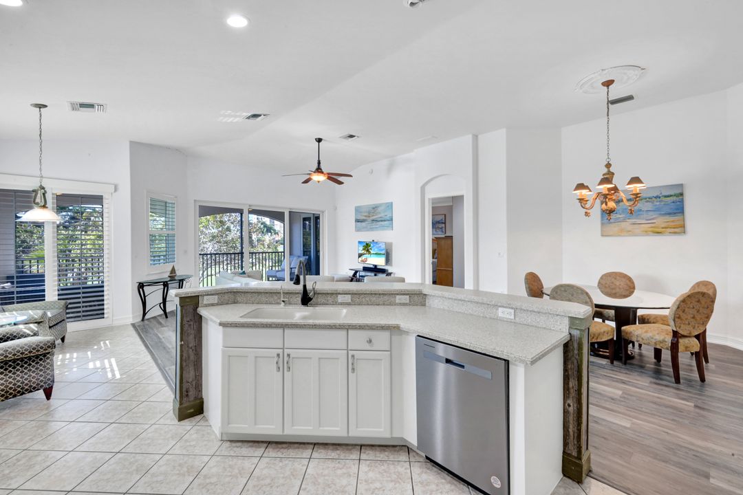 1277 Rialto Way #201, Naples, FL 34114