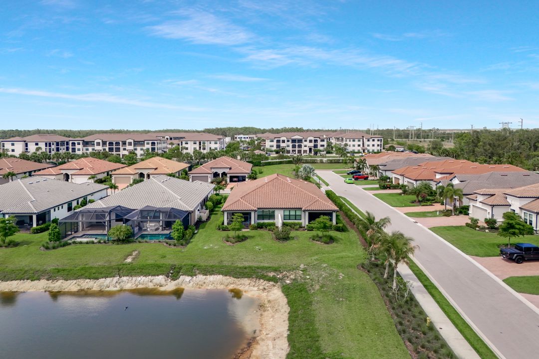 12401 Canal Grande Dr, Fort Myers, FL 33913