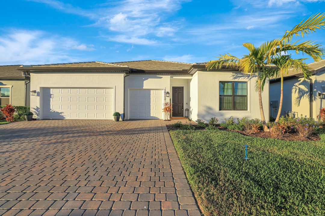 10112 Seaside Wy, Bonita Springs, FL 34135