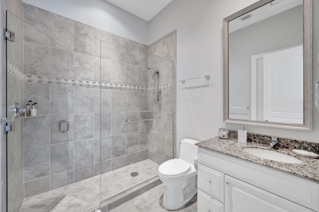253 Cheshire Way, Naples, FL 34110