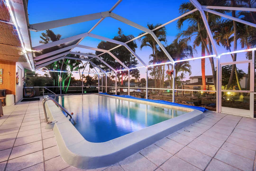 5201 Willow Ct, Cape Coral, FL 33904