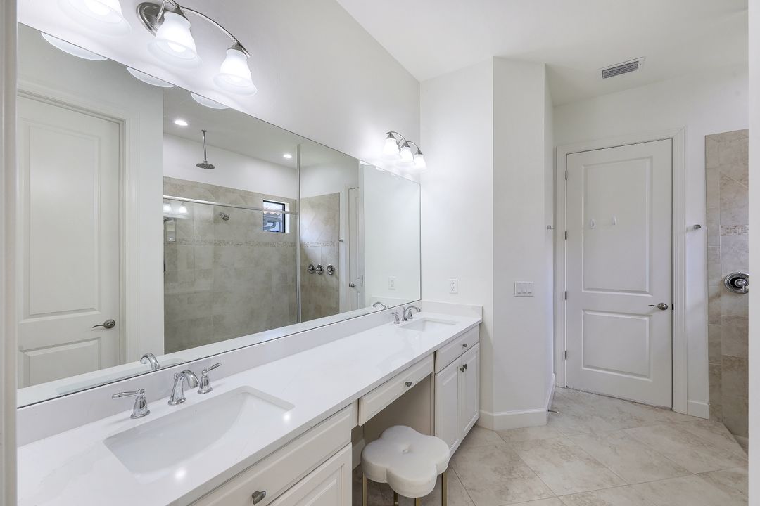 9147 Trivoli Ter, Naples, FL 34119