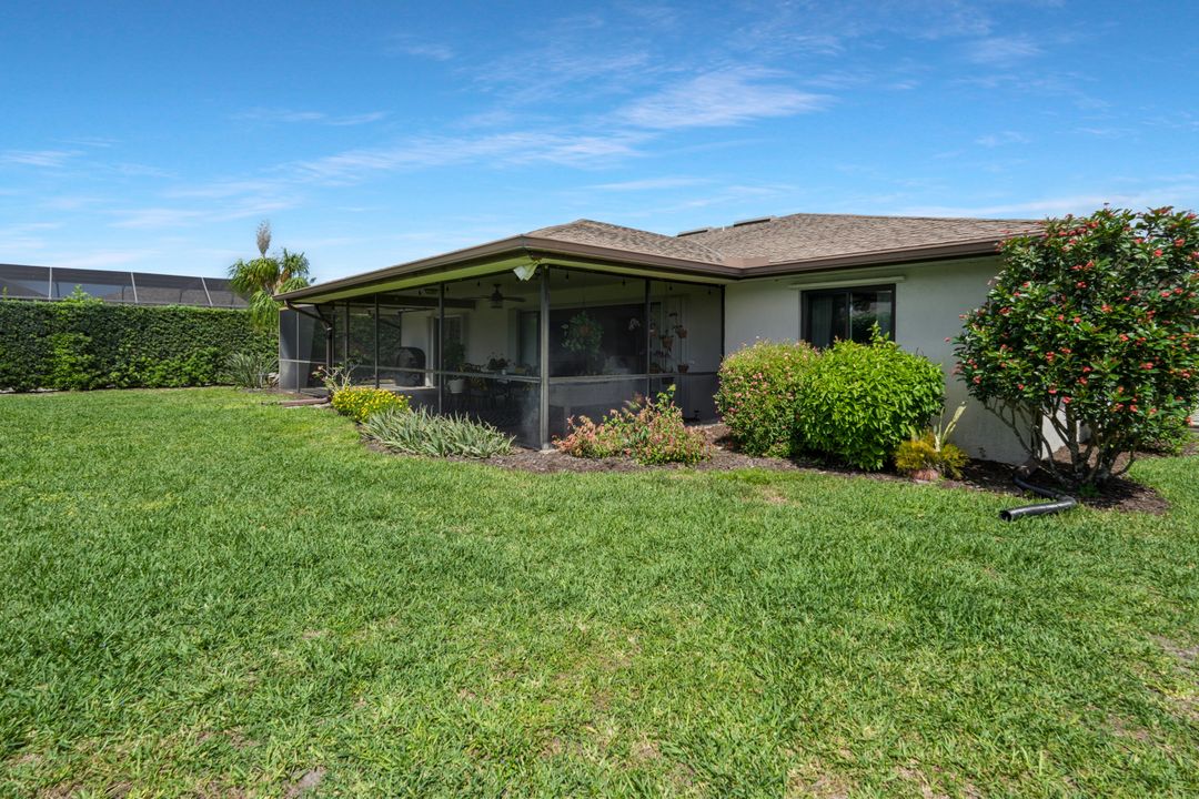 10361 Windsor Way, Naples, FL 34109