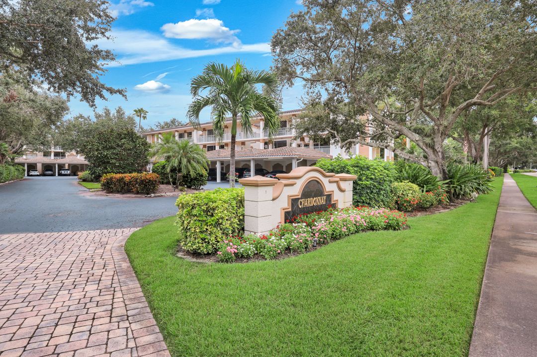 6030 Chardonnay Ln #204, Naples, FL 34119
