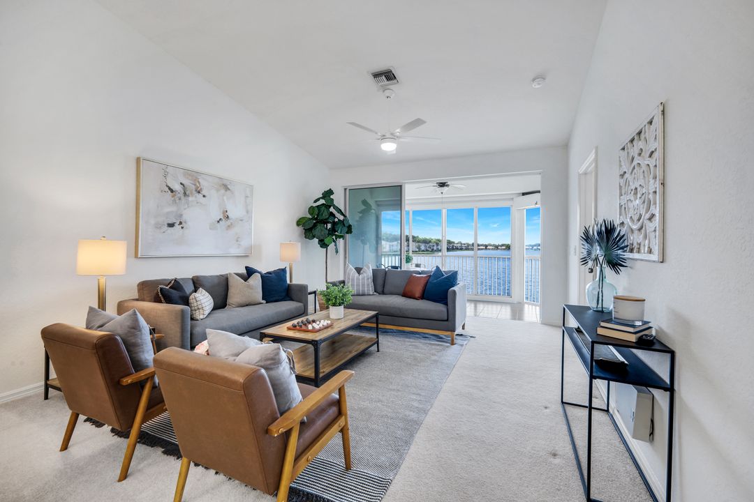 2390 Piccadilly Circus #202, Naples, FL 34112