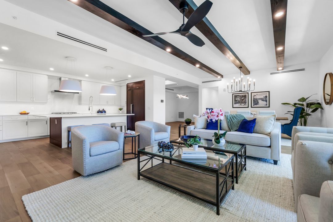 1130 3rd Ave S #211, Naples, FL 34102