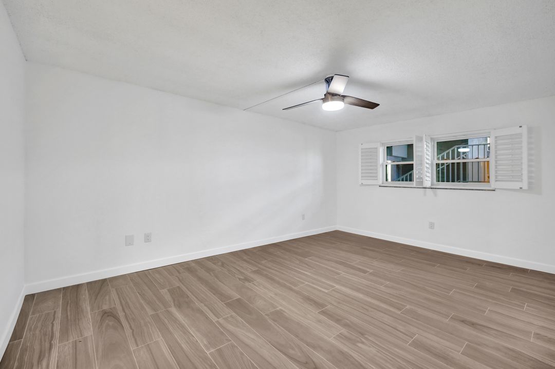 2880 Gulf Shore Blvd N #107, Naples, FL 34103