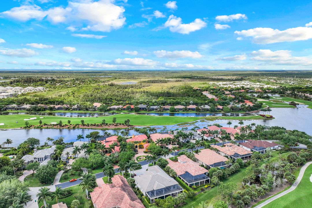 3828 Isla Del Sol Way, Naples, FL 34114