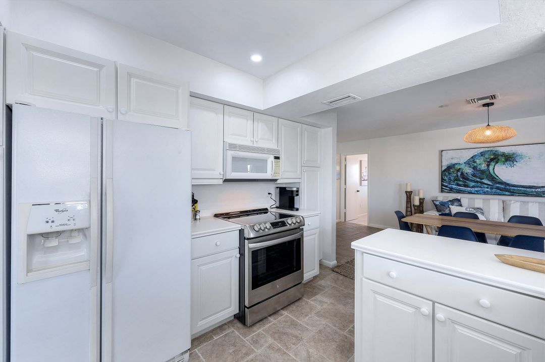 819 Perrine Ct, Marco Island, FL 34145