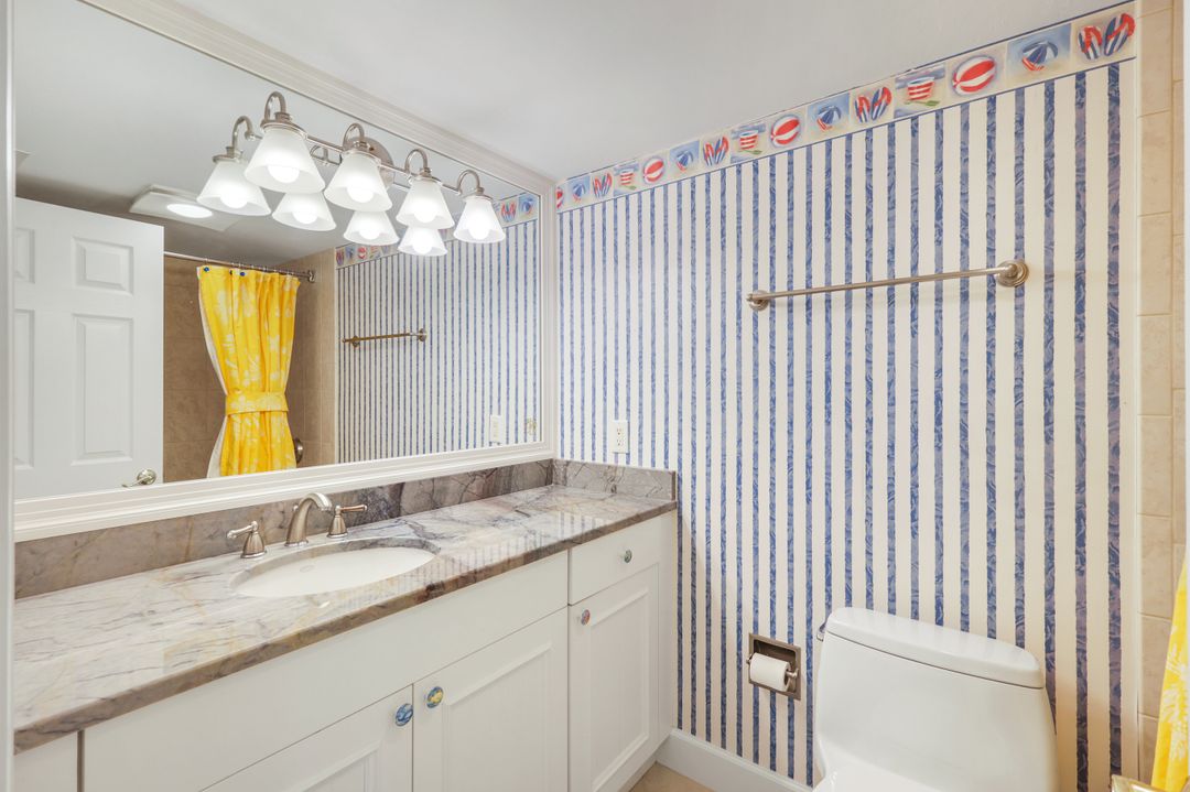 9715 Gulf Shore Dr #104, Naples, FL 34108