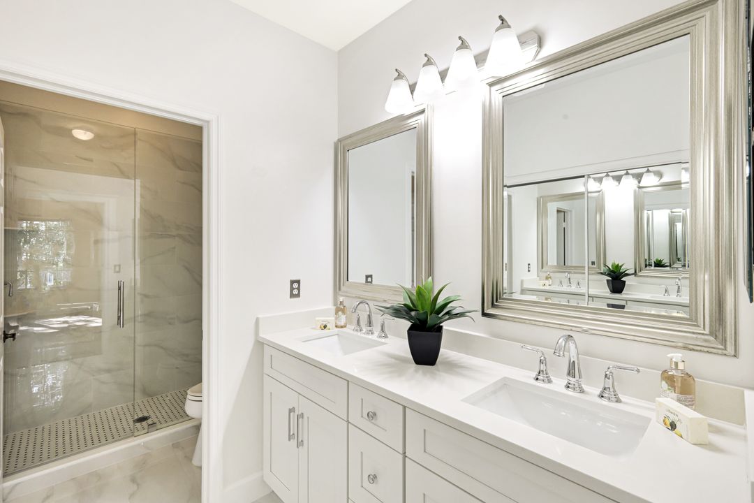 675 Wiggins Lake Dr #202, Naples, FL 34110