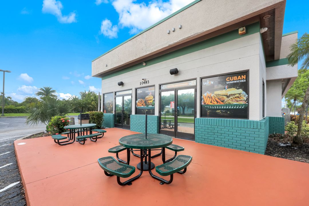 10493 Stringfellow Rd, Bokeelia, FL 33922