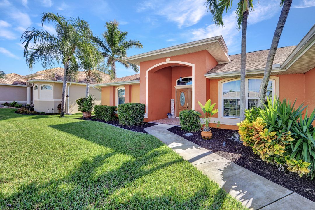 5323 SW 22nd Pl, Cape Coral, FL 33914