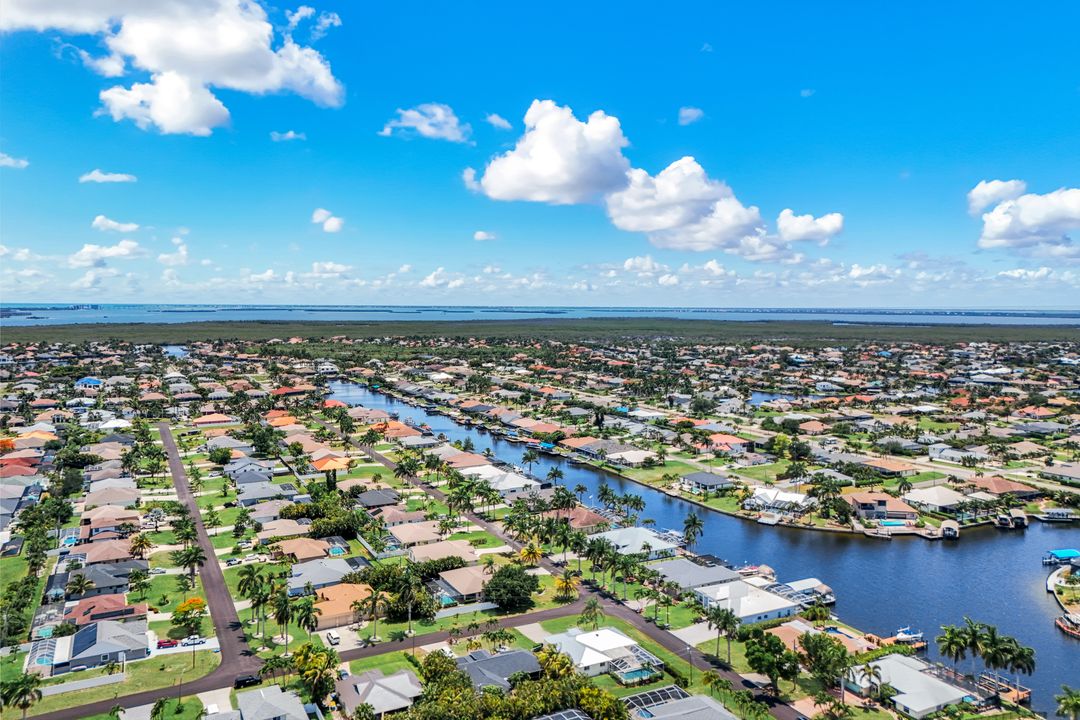 5116 SW 20th Ave, Cape Coral, FL 33914