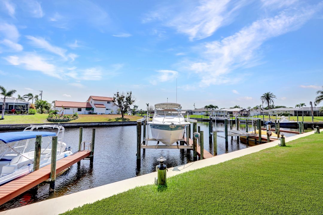 3907 Del Prado Blvd S #C-203, Cape Coral, FL 33904