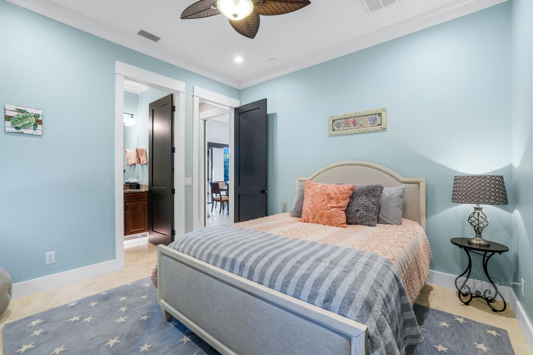 710 Wren St, Marco Island, FL 34145