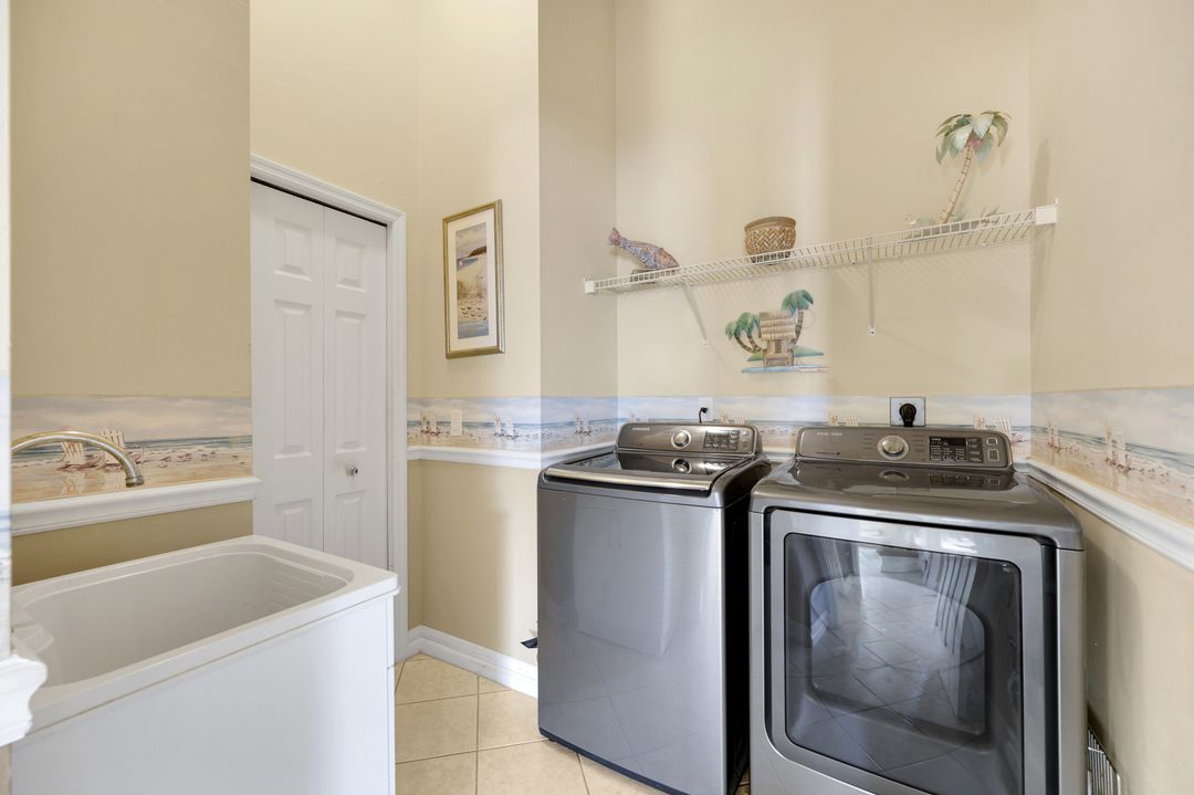 2375 Bayou Ln #4, Naples, FL 34112