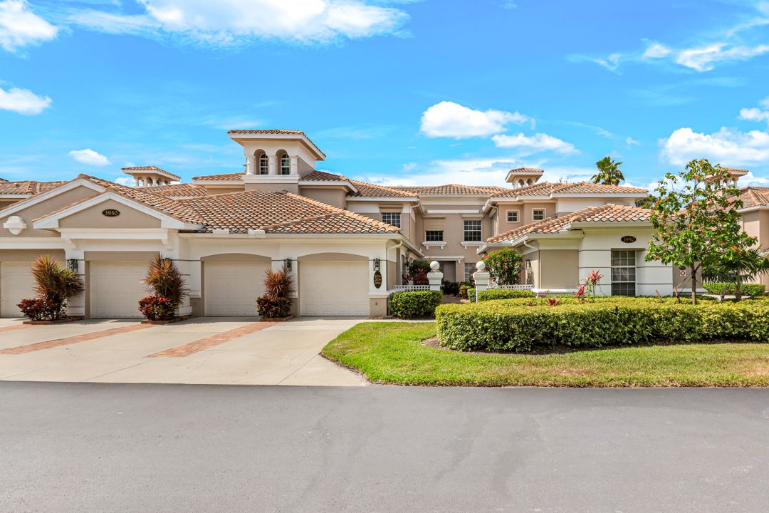 3950 Deer Crossing Ct #203, Naples, FL 34114