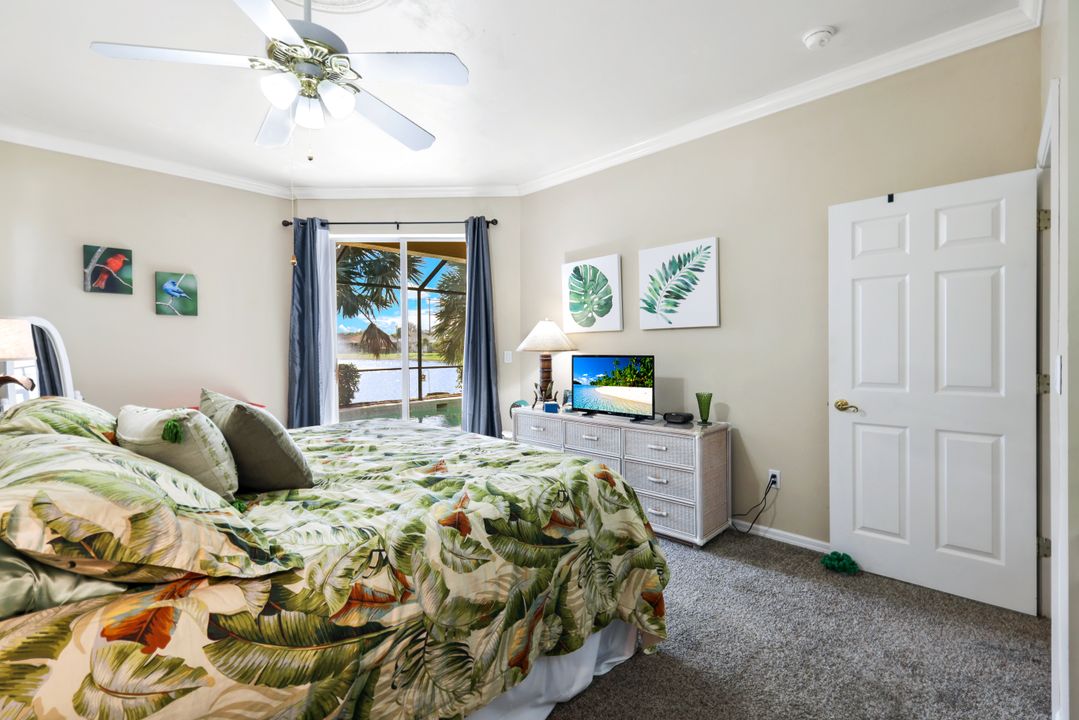 13060 Lake Meadow Dr, Fort Myers, FL 33913