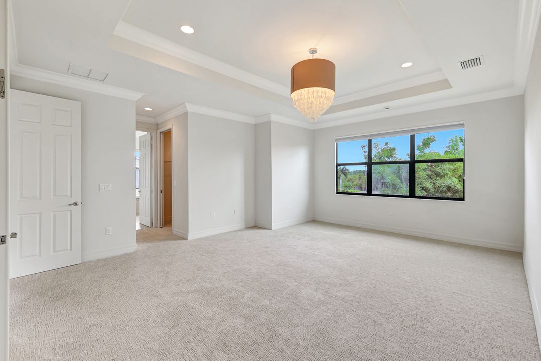 3430 Tigris Ln, Naples, FL 34119