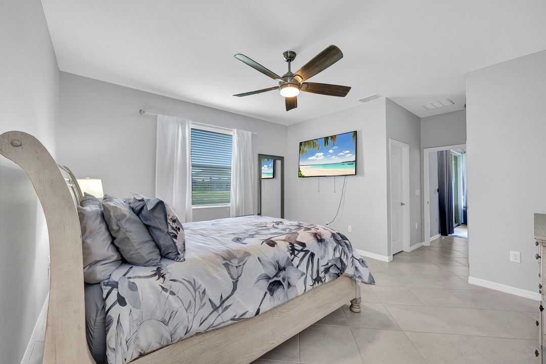 2622 Scarlet Wy, Naples, FL 34120